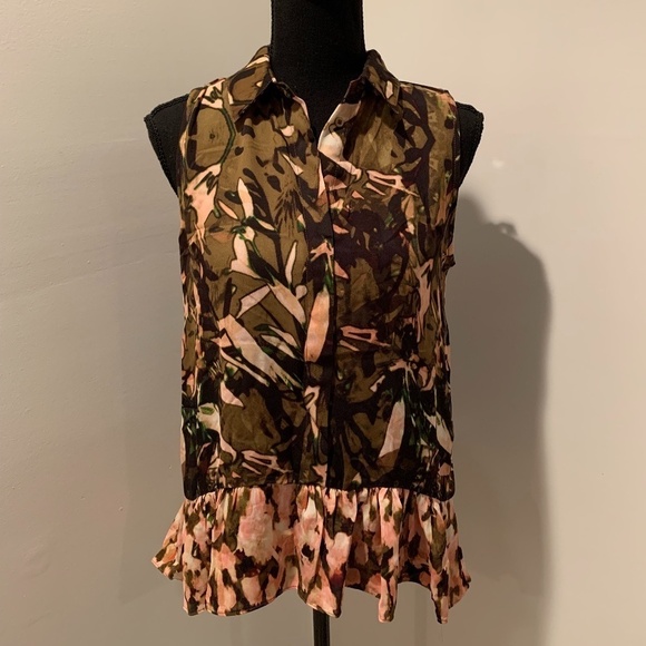 Catherine Catherine Malandrino Flounce Hem Sleeveless Blouse Small NWT - Picture 2 of 5